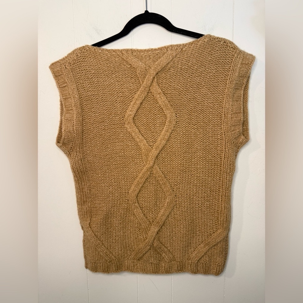 Tory Burch Cable Knit Sleeveless Tan Sweater, Size M - Picture 4 of 8